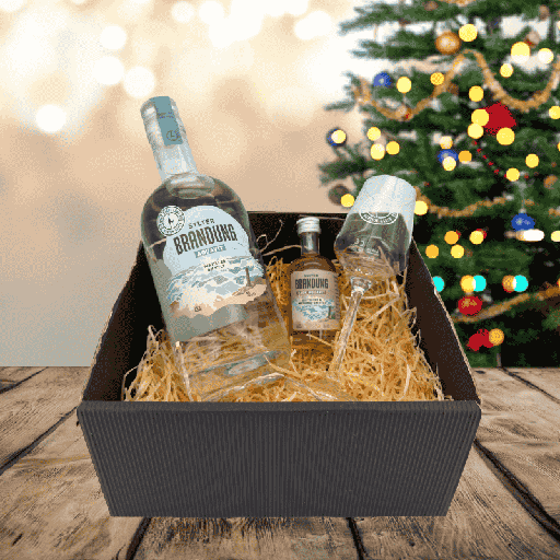 [P0014423] Christmas Aquavit Geschenkset - Sylter BRANDUNG Aquavit, Glas & Mini Cask Aquavit gratis